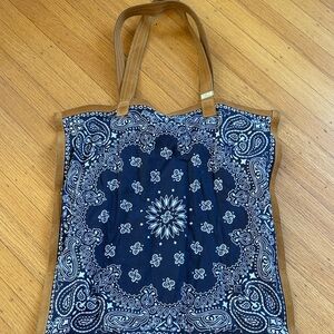 Stylish Black and White Paisley Tote